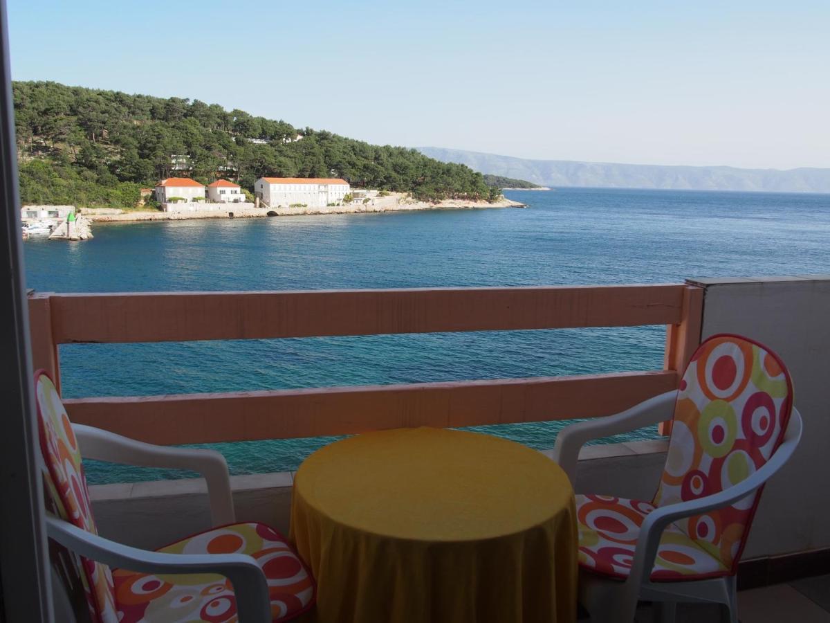 Beachfront Jelsa Apartment Jelsa (Hvar)